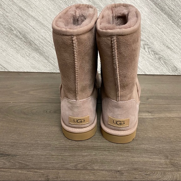 UGG | Classic Short II Boots In Dusk Size 9 NEW - Picture 5 of 10